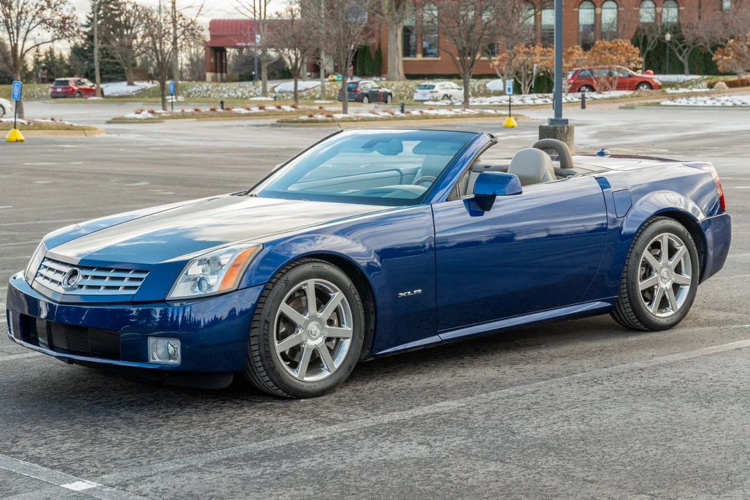 2004 Cadillac XLR - Image 2 of 31