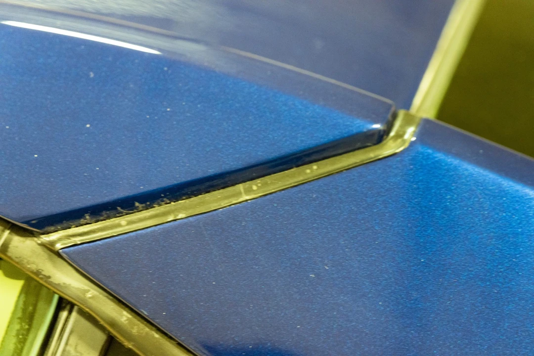 2004 Cadillac XLR - Image 27 of 31
