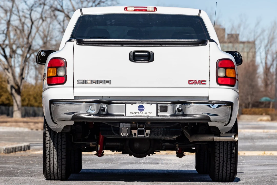 2004 GMC Sierra 2nd Gen - Image 16 of 31
