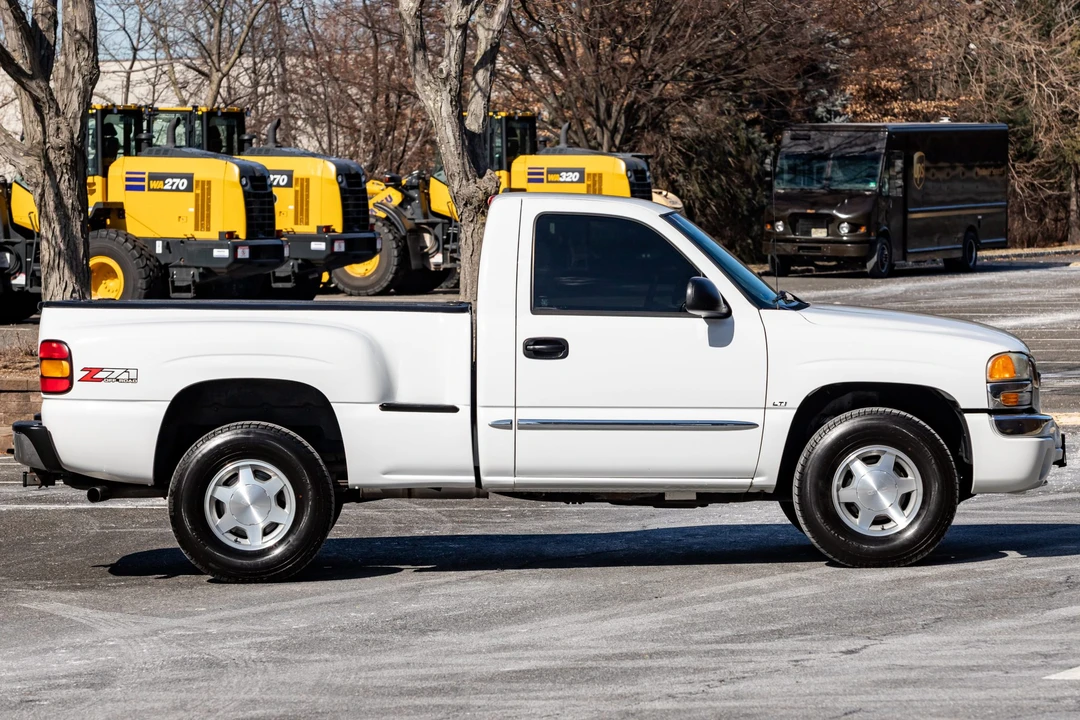 2004 GMC Sierra 2nd Gen - Image 21 of 31