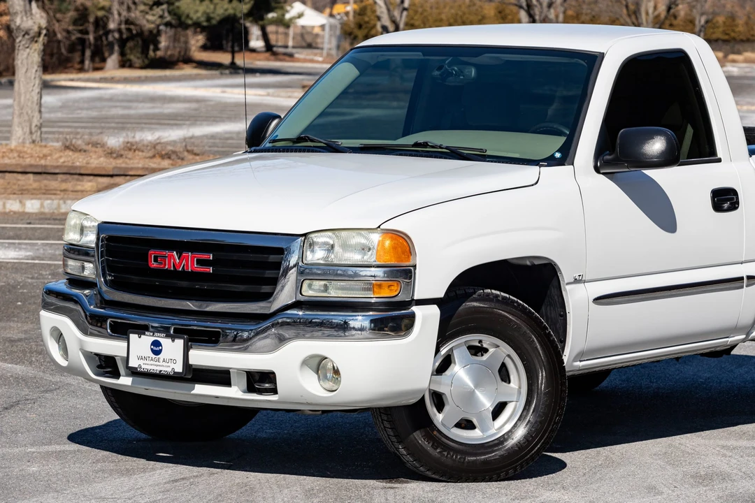 2004 GMC Sierra 2nd Gen - Image 29 of 31