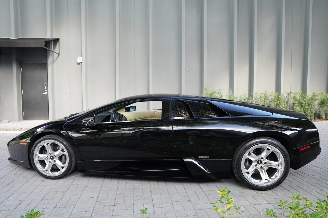 2004 Lamborghini Murcielago - Image 9 of 31