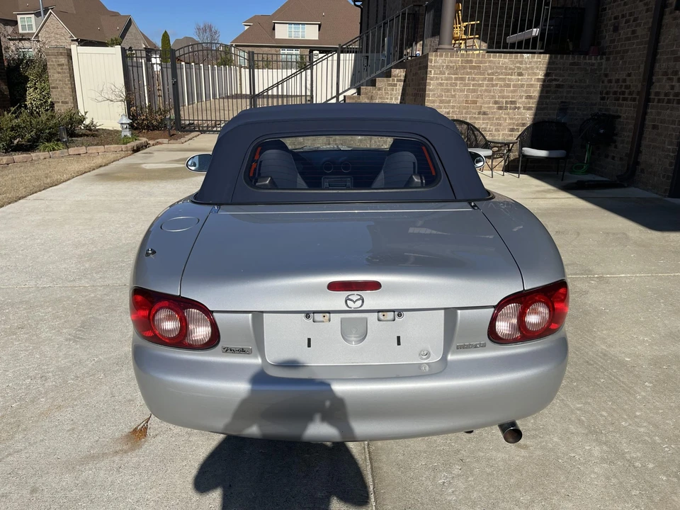 2004 Mazda NB MX-5 Miata - Image 18 of 31