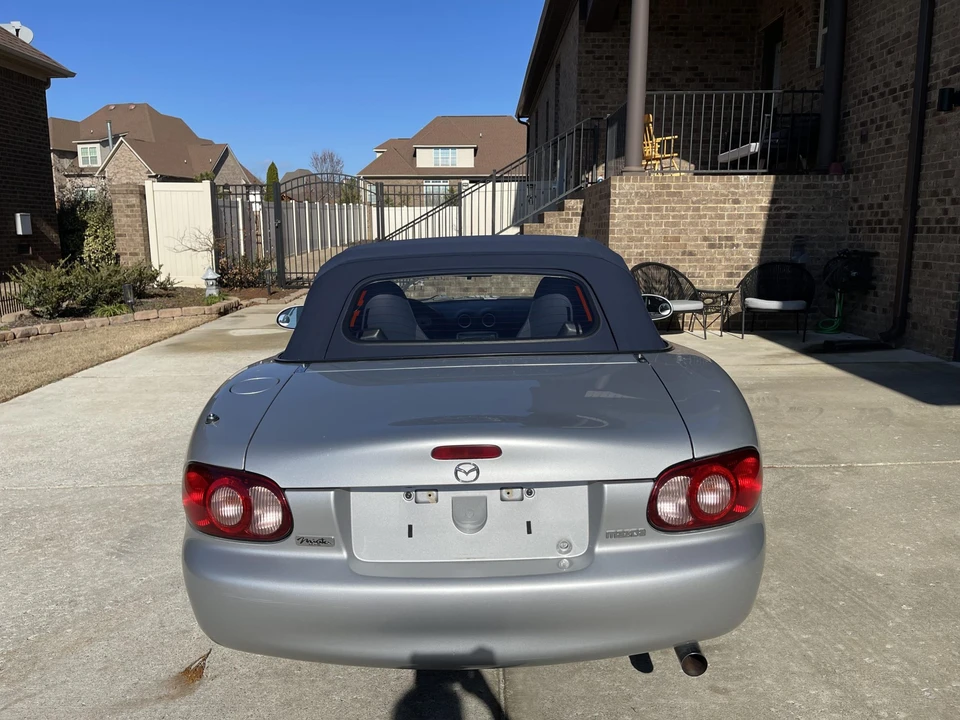 2004 Mazda NB MX-5 Miata - Image 19 of 31
