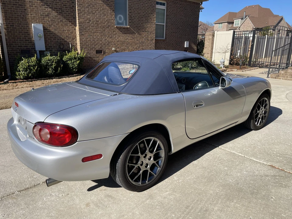 2004 Mazda NB MX-5 Miata - Image 25 of 31