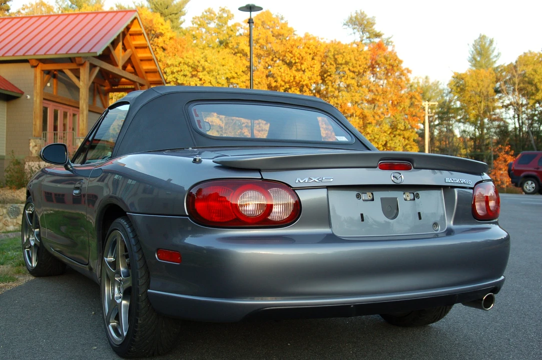 2004 Mazda NB Mazdaspeed MX-5 Miata - Image 13 of 31