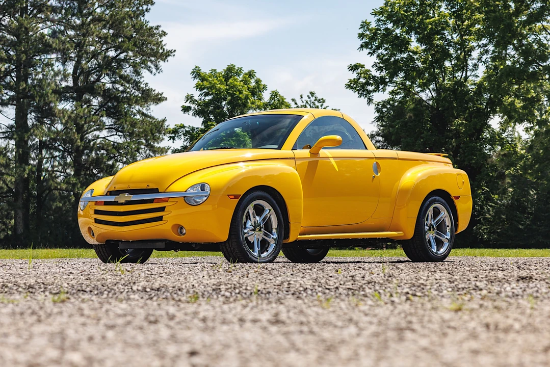 2005 Chevrolet SSR - Image 25 of 31