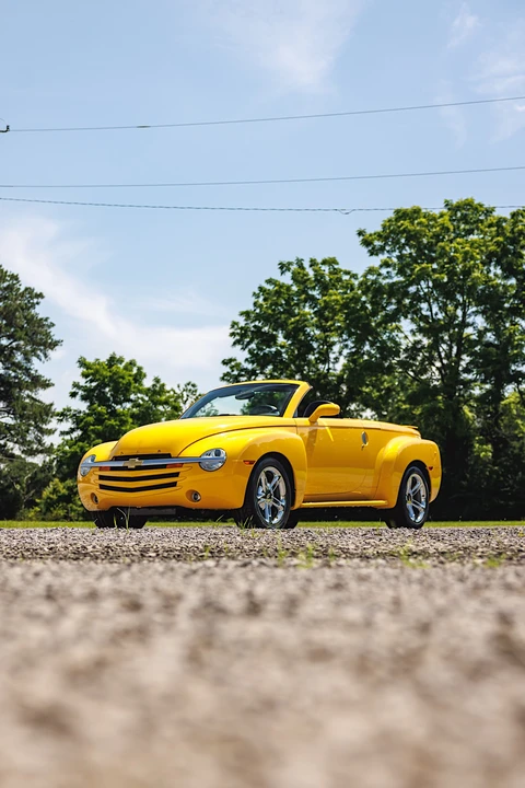 2005 Chevrolet SSR - Image 3 of 31