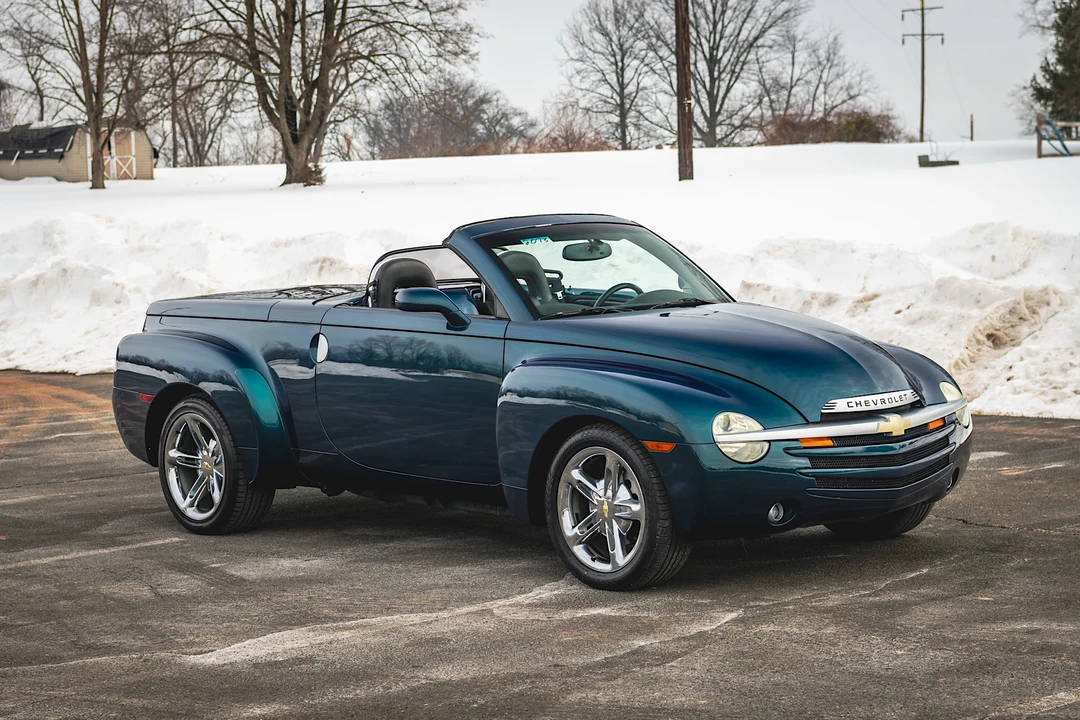 2005 Chevrolet SSR - Image 15 of 31