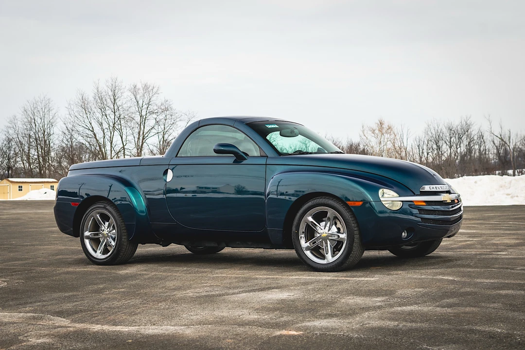 2005 Chevrolet SSR - Image 10 of 31