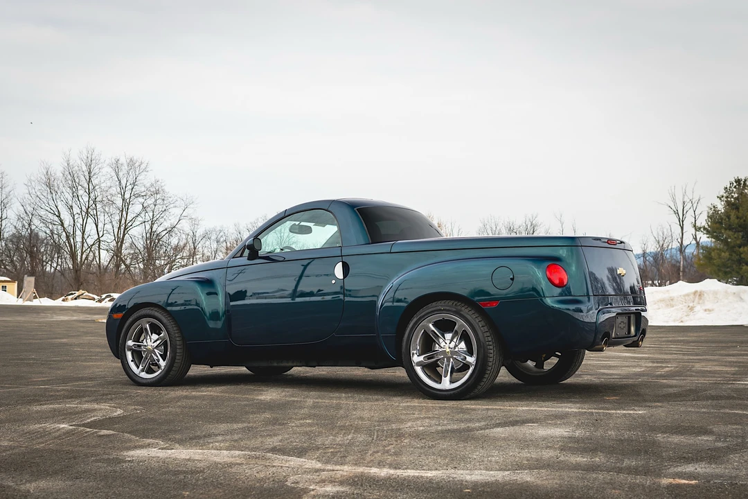 2005 Chevrolet SSR - Image 19 of 31