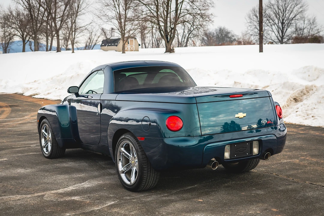 2005 Chevrolet SSR - Image 24 of 31