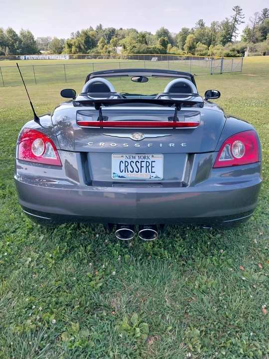 2005 Chrysler Crossfire - Image 5 of 31