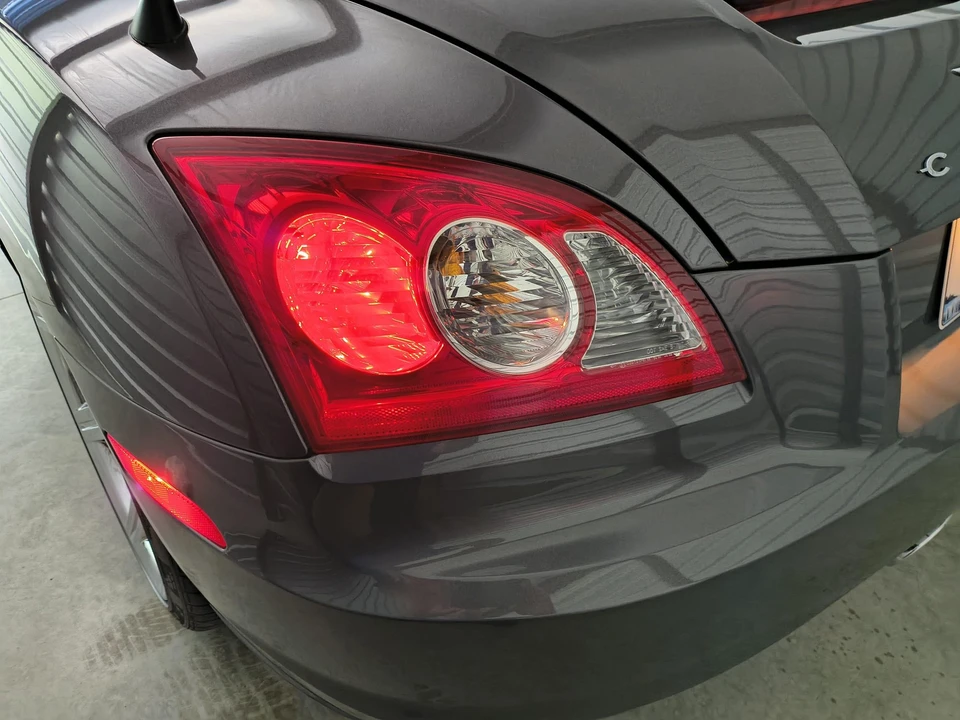 2005 Chrysler Crossfire - Image 21 of 31