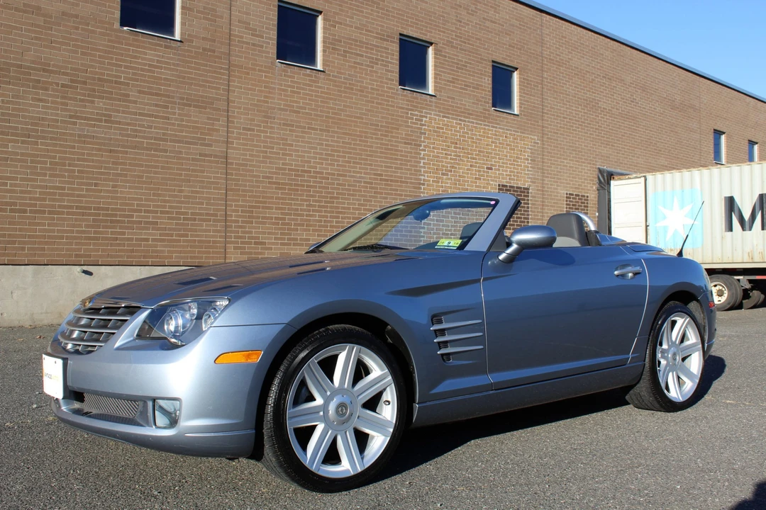 2005 Chrysler Crossfire - Image 6 of 31