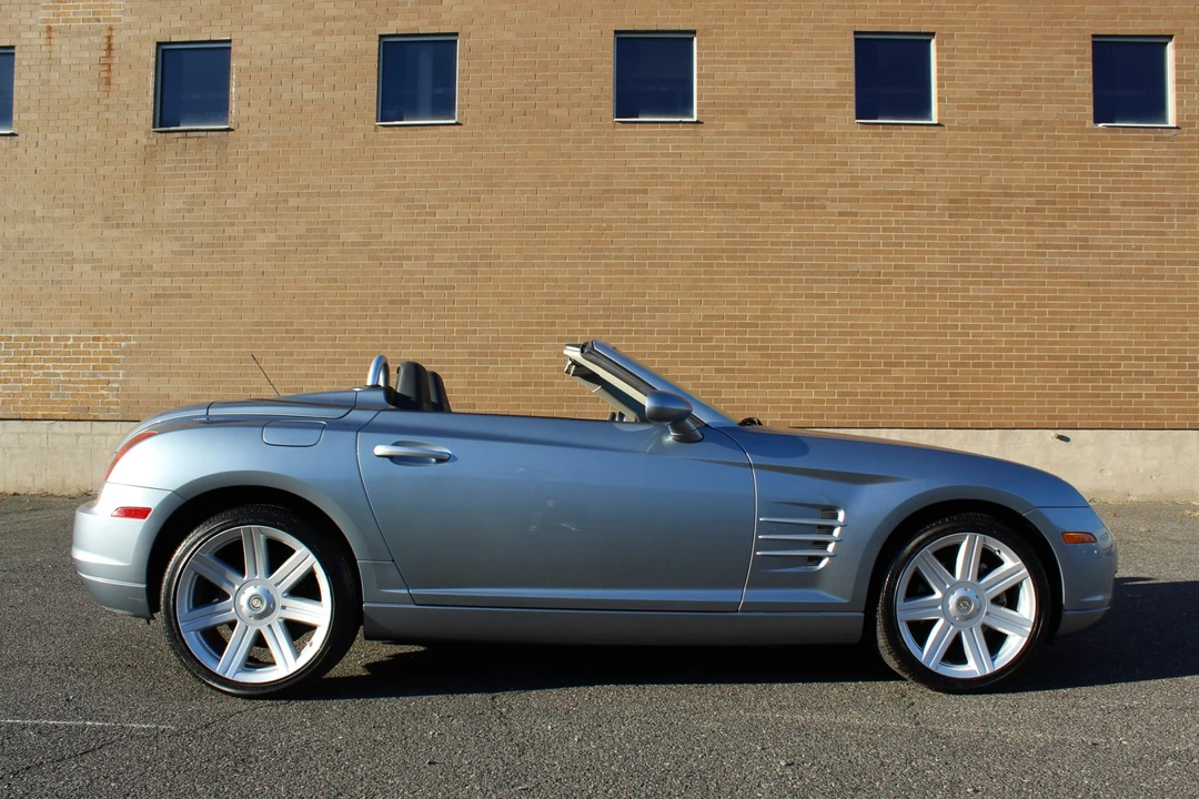 2005 Chrysler Crossfire - Image 14 of 31