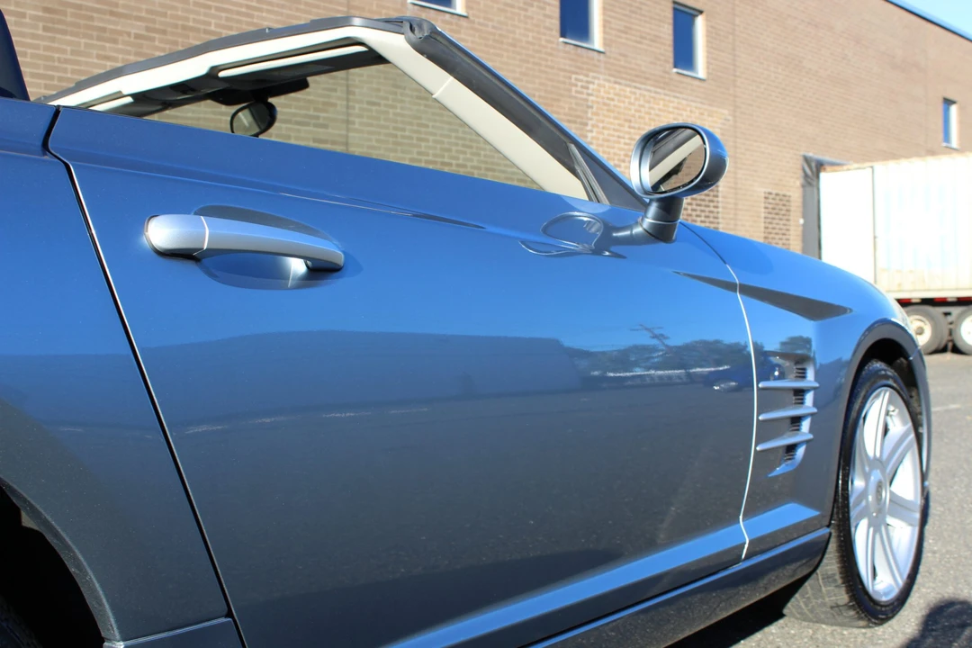 2005 Chrysler Crossfire - Image 28 of 31