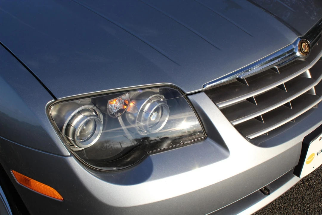 2005 Chrysler Crossfire - Image 16 of 31