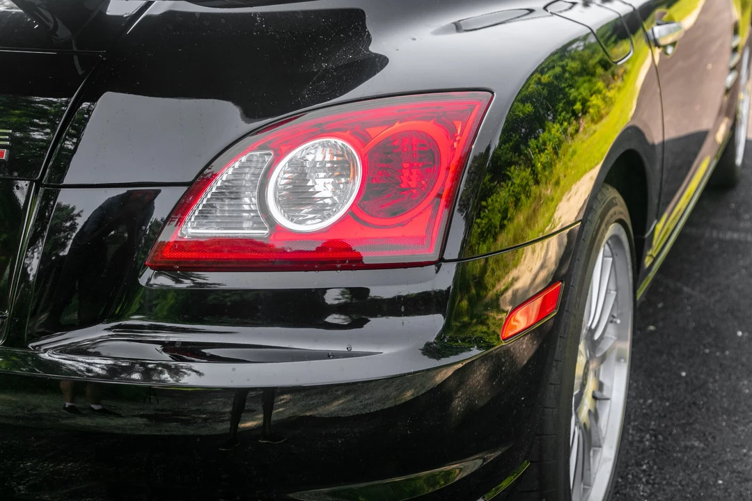 2005 Chrysler Crossfire - Image 22 of 31