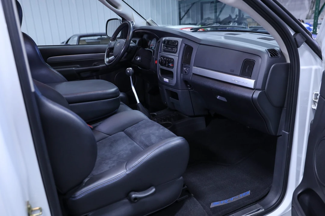 2005 Dodge Ram SRT-10 3rd Gen - Image 27 of 31
