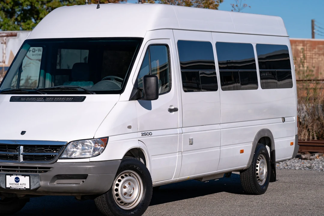 2005 Mercedes-Benz T1N Sprinter - Image 24 of 31