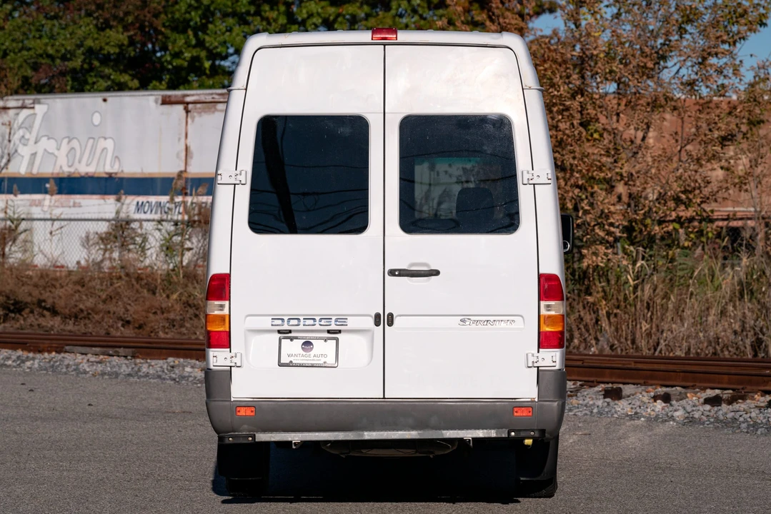 2005 Mercedes-Benz T1N Sprinter - Image 11 of 31