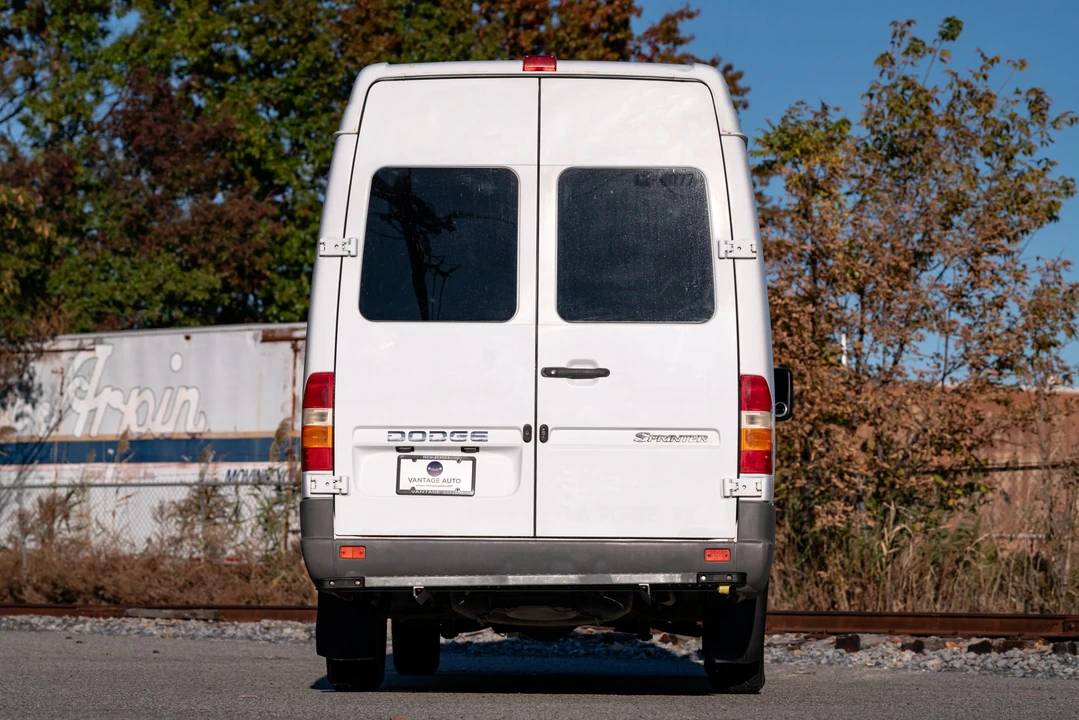 2005 Mercedes-Benz T1N Sprinter - Image 12 of 31