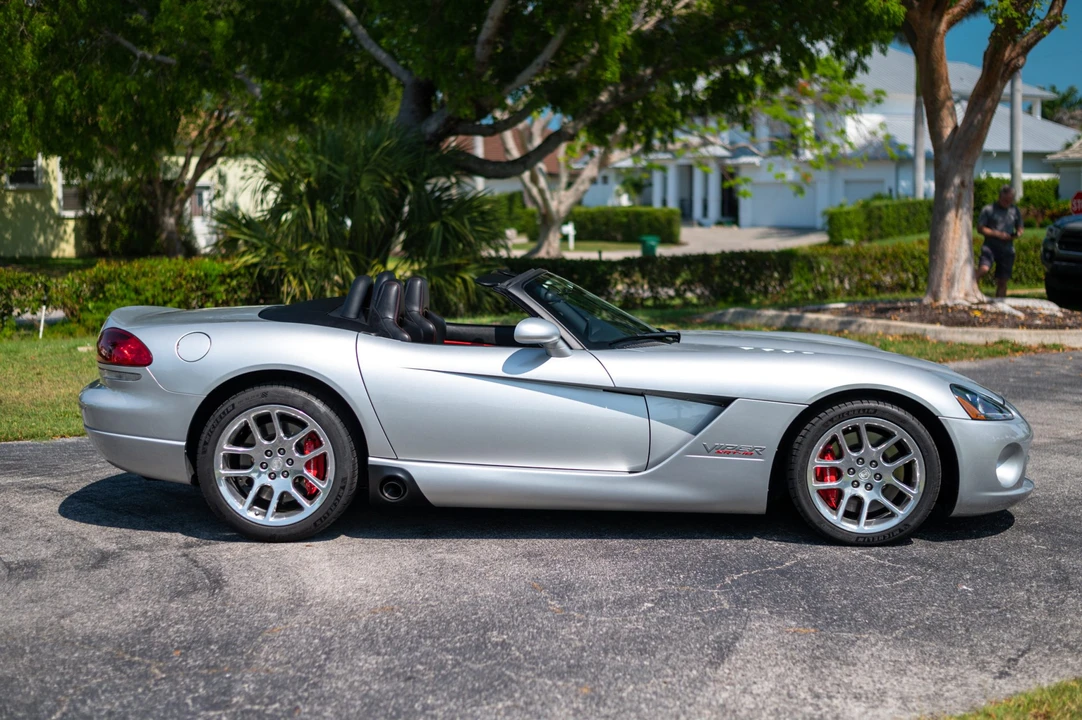 2005 Dodge Viper 3rd Gen - Image 19 of 31