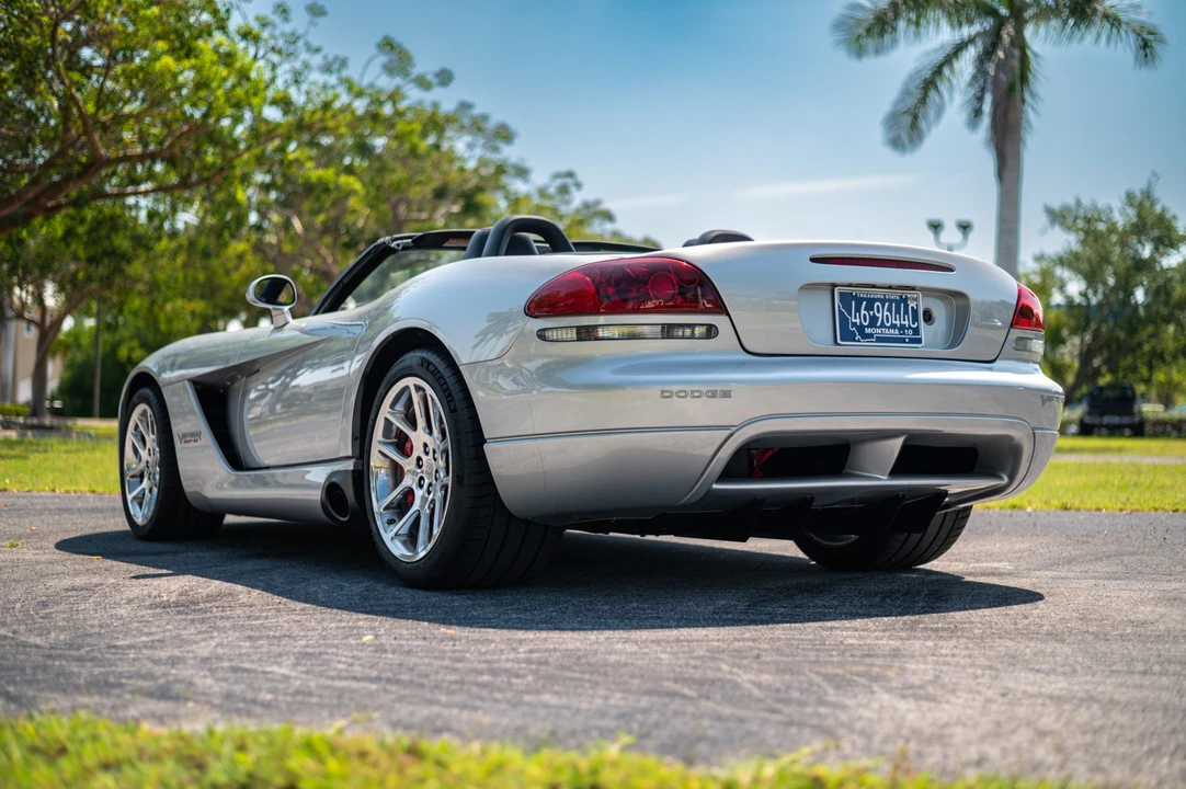 2005 Dodge Viper 3rd Gen - Image 10 of 31