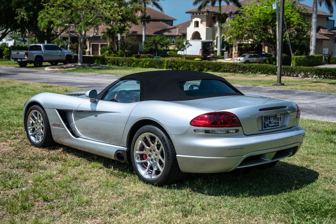 2005 Dodge Viper 3rd Gen - Image 30 of 31