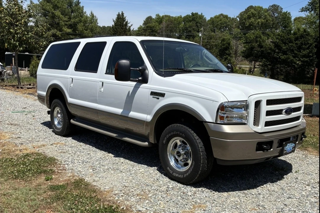 2005 Ford Excursion - Image 1 of 31