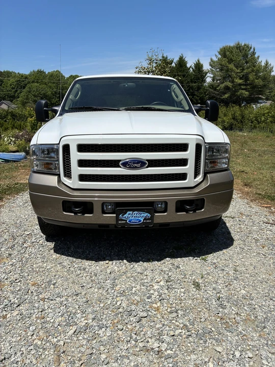 2005 Ford Excursion - Image 4 of 31