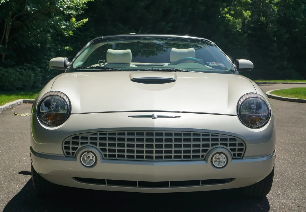 2005 Ford Thunderbird 11th Gen - Image 6 of 6