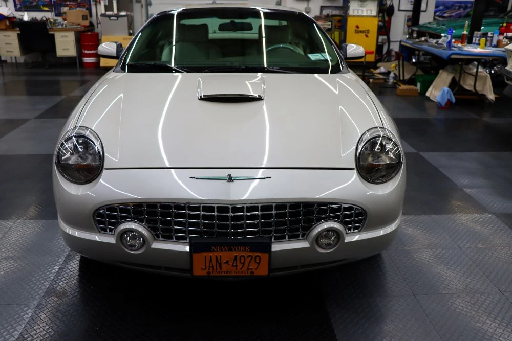 2005 Ford Thunderbird 11th Gen - Image 21 of 31