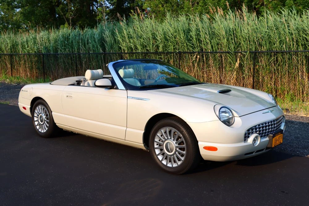 2005 Ford Thunderbird 11th Gen - Image 12 of 31