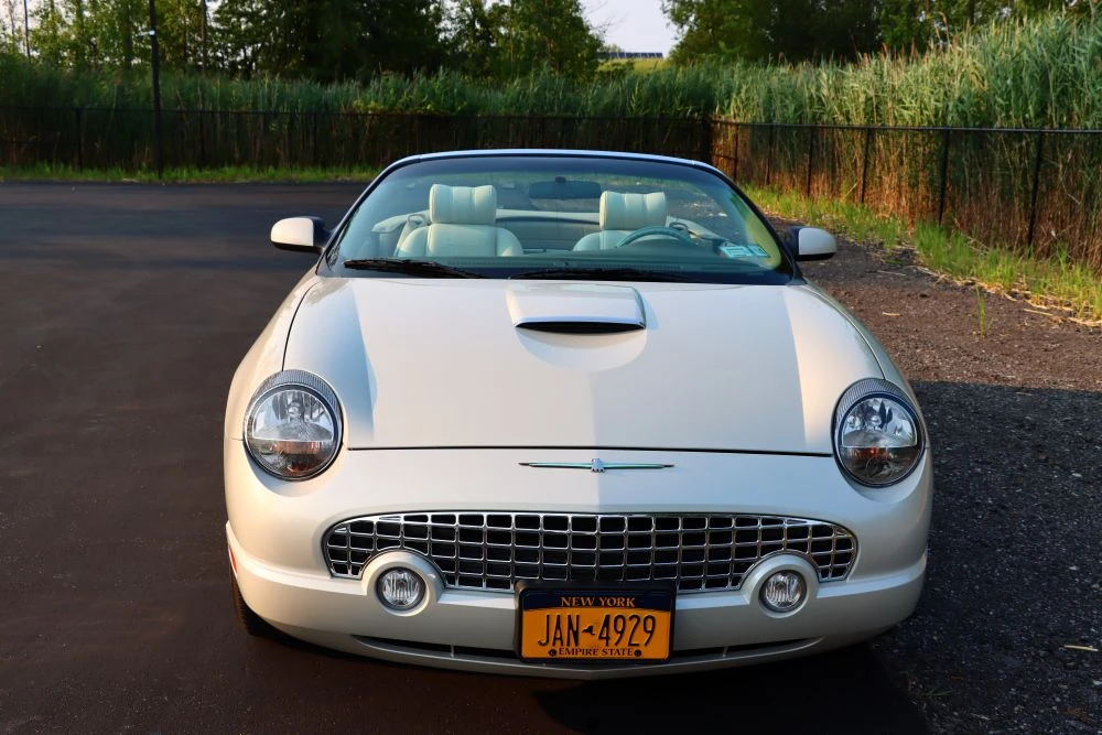 2005 Ford Thunderbird 11th Gen - Image 16 of 31