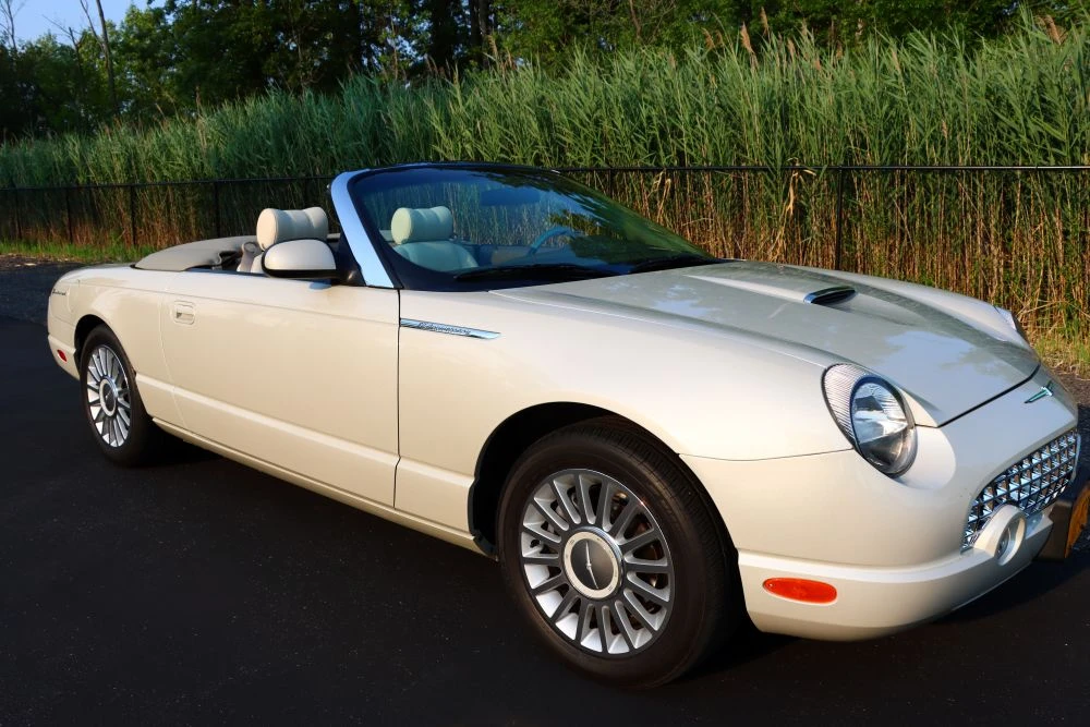 2005 Ford Thunderbird 11th Gen - Image 14 of 31