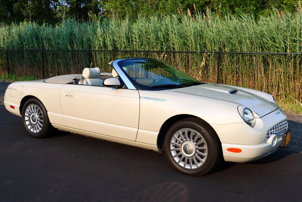 2005 Ford Thunderbird 11th Gen - Image 13 of 31