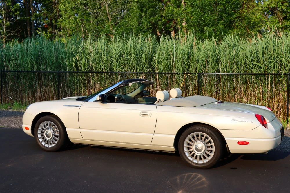 2005 Ford Thunderbird 11th Gen - Image 4 of 31