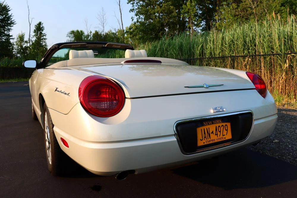 2005 Ford Thunderbird 11th Gen - Image 7 of 31