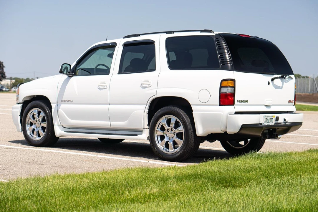 2005 GMC Yukon 2nd Gen - Image 4 of 31