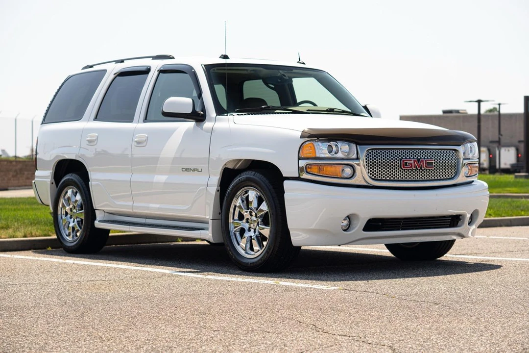 2005 GMC Yukon 2nd Gen - Image 8 of 31