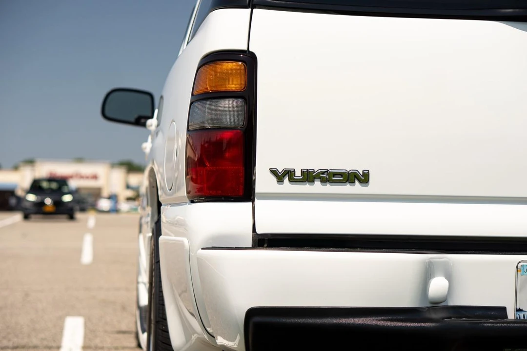 2005 GMC Yukon 2nd Gen - Image 21 of 31
