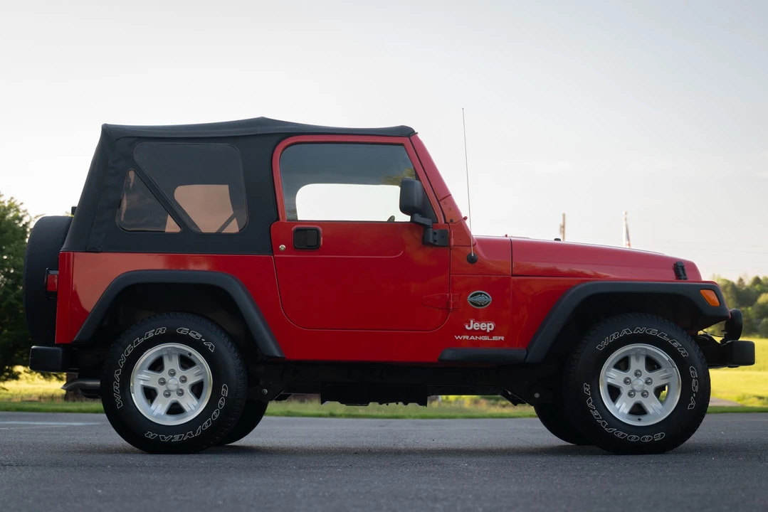 2005 Jeep TJ Wrangler - Image 16 of 31