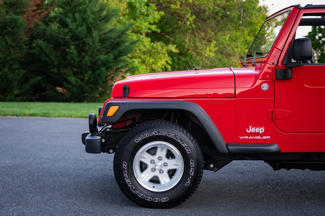 2005 Jeep TJ Wrangler - Image 28 of 31