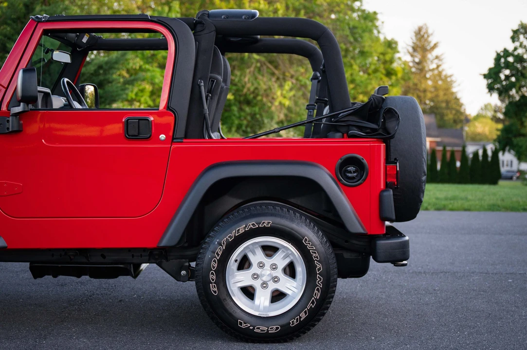 2005 Jeep TJ Wrangler - Image 30 of 31