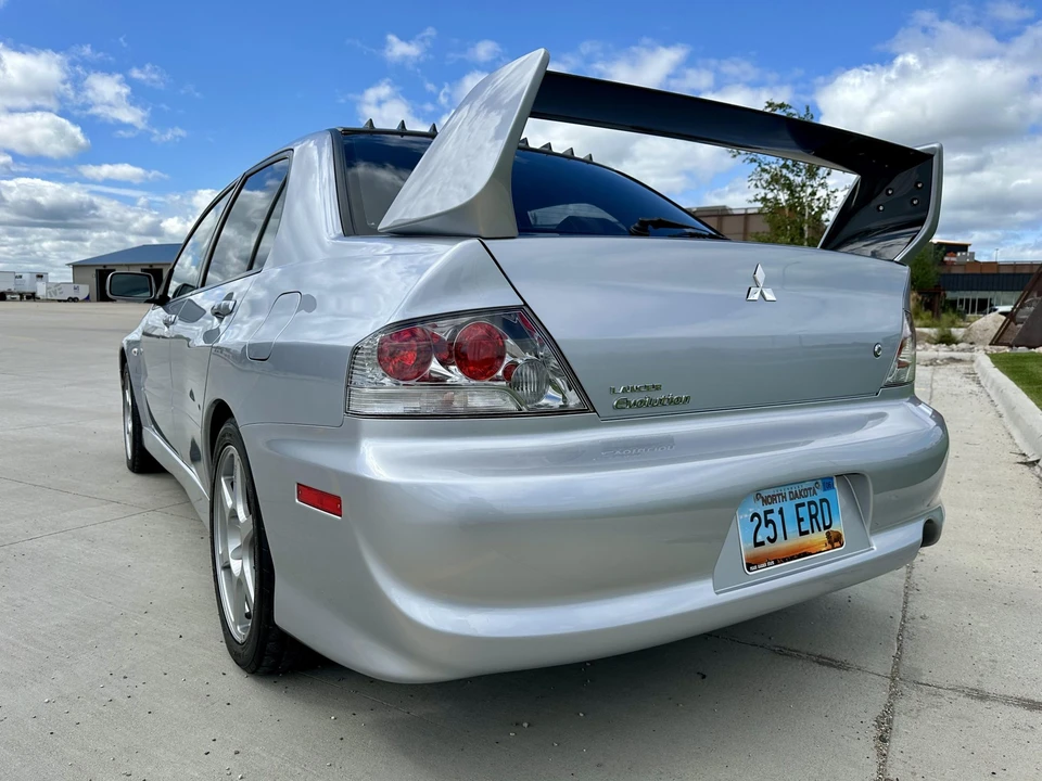 2005 Mitsubishi Lancer Evolution VIII 7th Gen - Image 6 of 31
