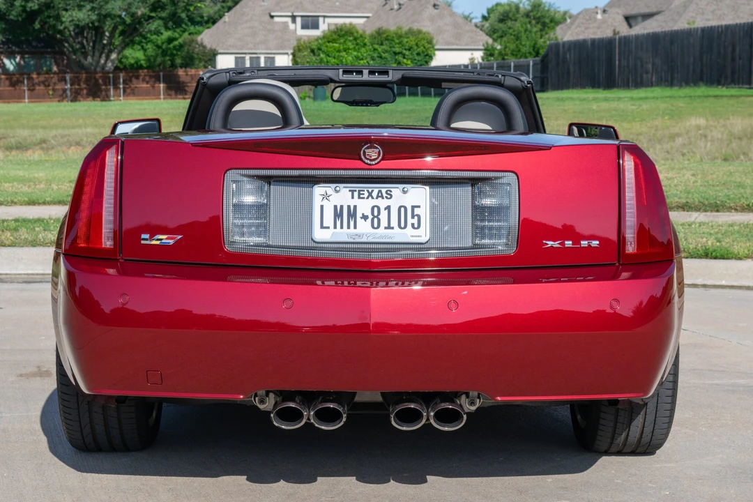 2006 Cadillac XLR-V - Image 7 of 31