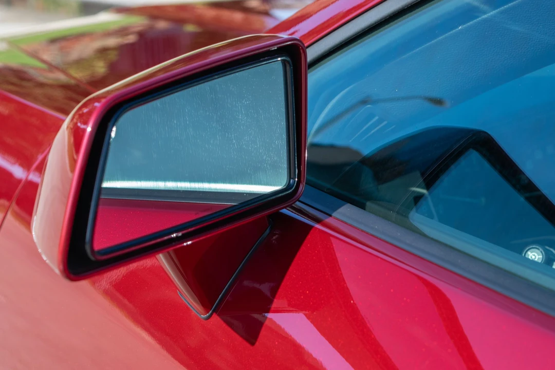 2006 Cadillac XLR-V - Image 27 of 31