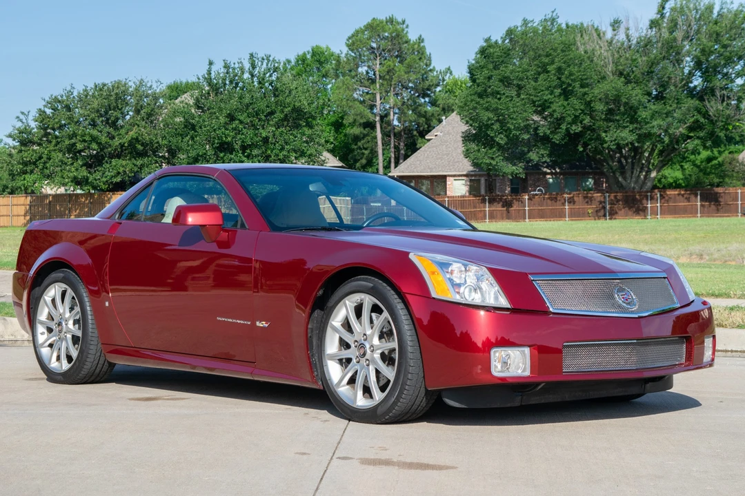 2006 Cadillac XLR-V - Image 11 of 31